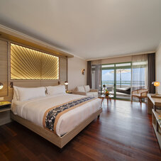 Hilton Tahiti Resort Ocean View Bedroom