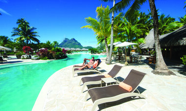 Le Bora Bora by Pearl Resorts Le Bora Bora by Pearl Resorts pool