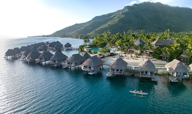 Manava Moorea canoe brkfast